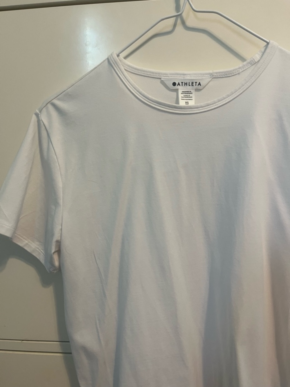Athleta White Essential Cropped Tee - Picture 2 of 9